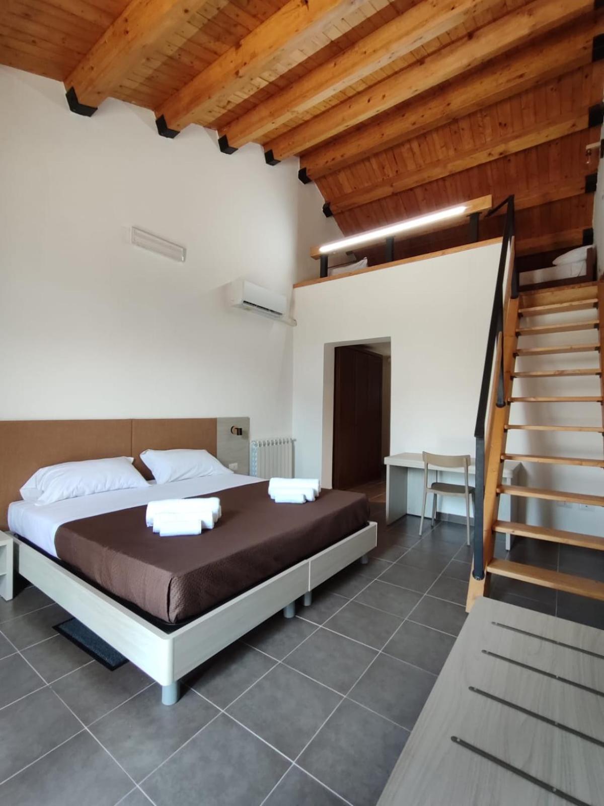 Foresteria Mongerrati Farm stay Isnello